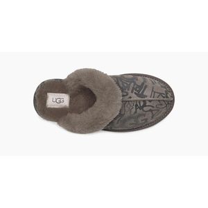 Brand new Ugg Scuff Graffiti, Size 8